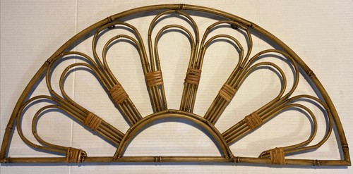 Large vintage rattan - 32", vintage?